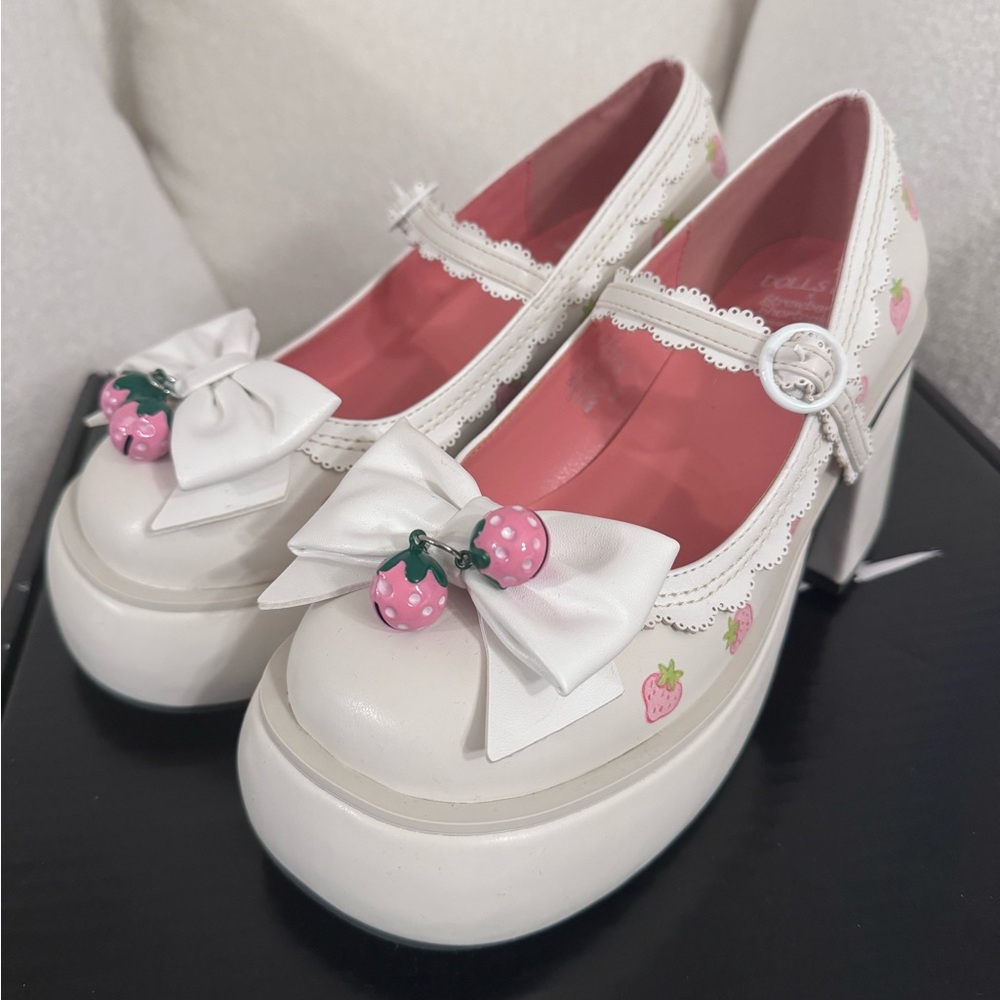 Dolls Kill x Strawberry Shortcake Spunky Cutie Platform Mary Janes size 6
